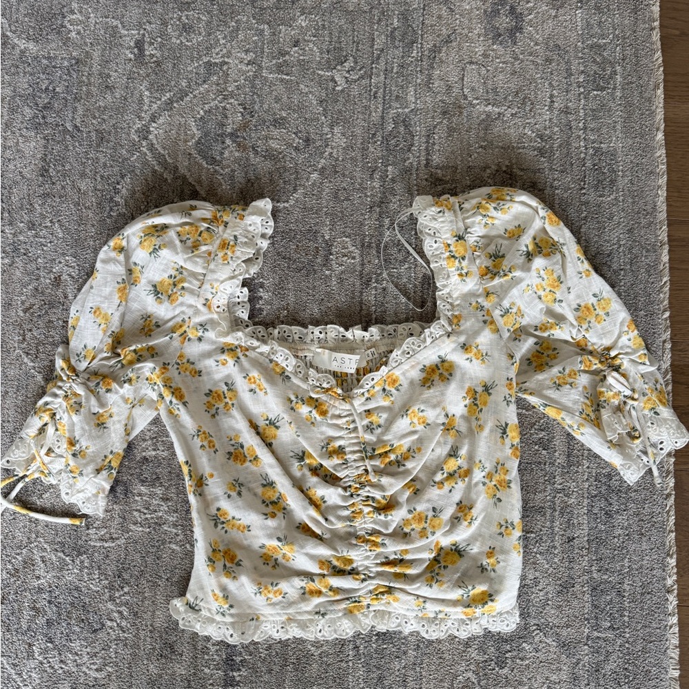 ASTR floral top - Picture 3 of 8